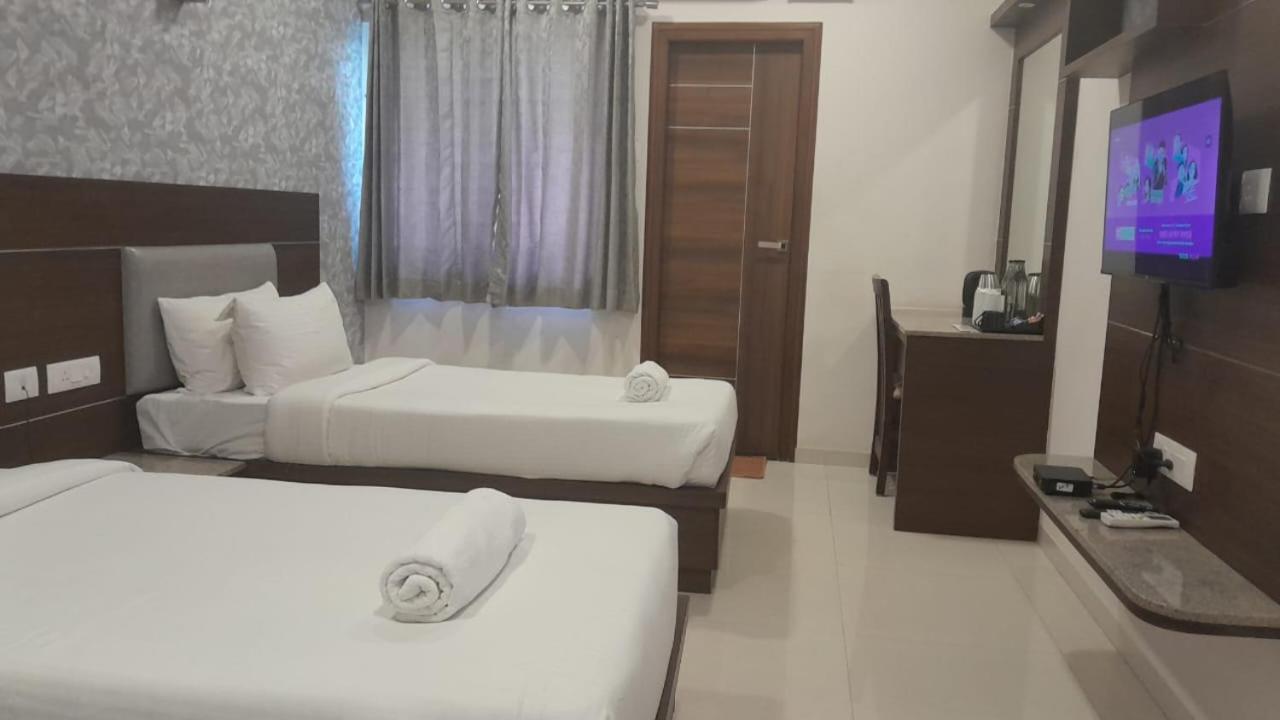 The Bee Hives , Nectar Nest Apartment โคอิมบาทอร์ ภายนอก รูปภาพ